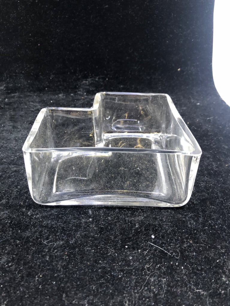 NIB GLASS SNACK DISH SET.