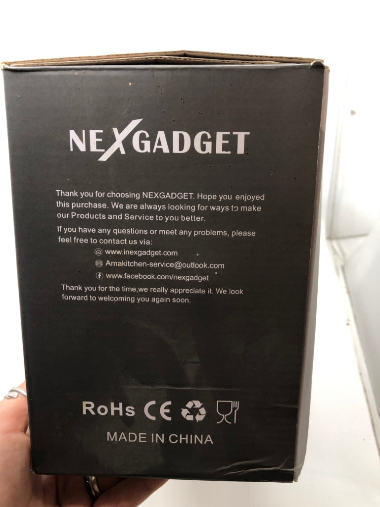 NIB NEXT GADGET 50PC KITCHEN UTENSIL SET.
