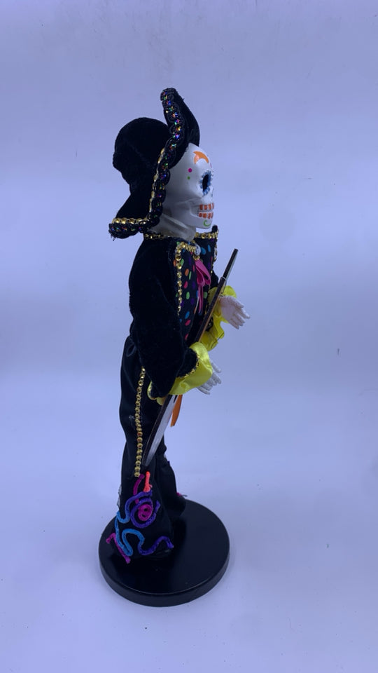 SUGAR SKULL HOMBRE DOLL W/GUITAR.