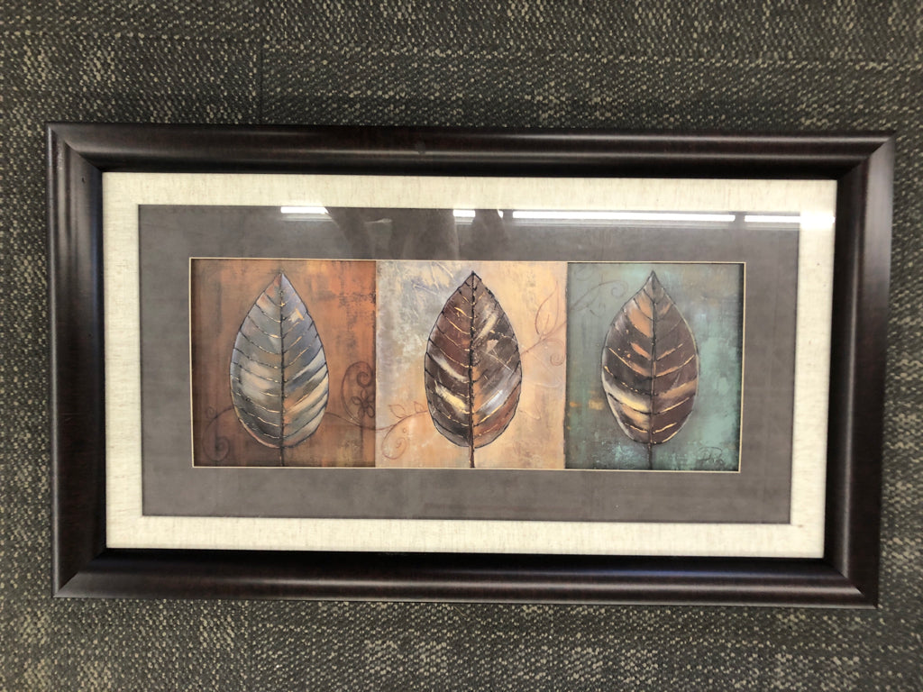 TRIPLE LEAVES FRAMED ART.