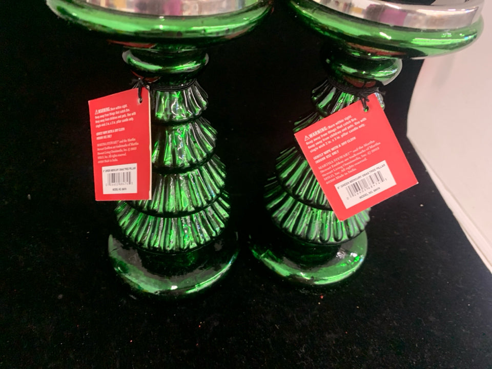 2 GLASS CHRISTMAS TREE CANDLE HOLDERS.