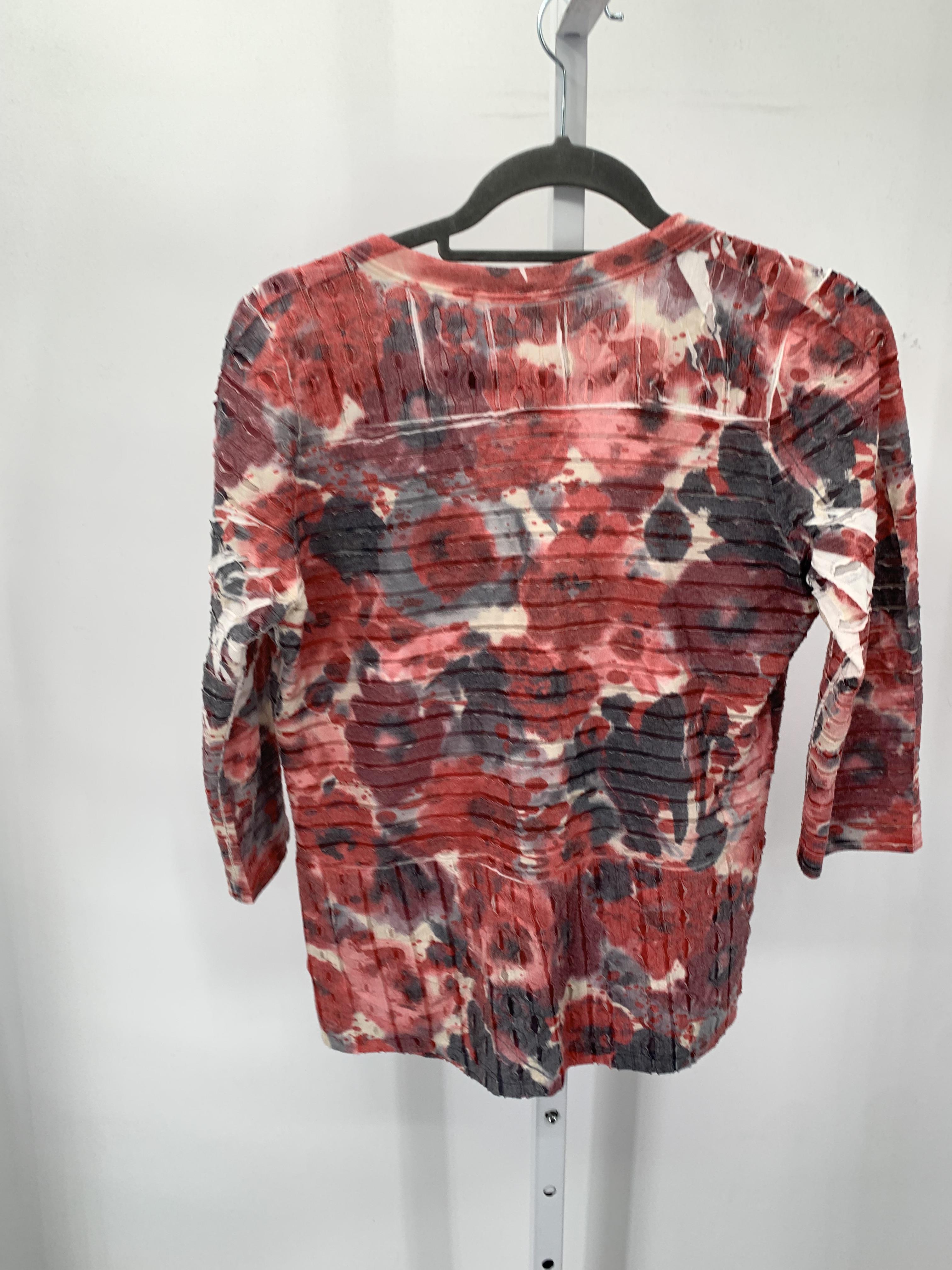 Size Medium Misses 3/4 Sleeve Shirt