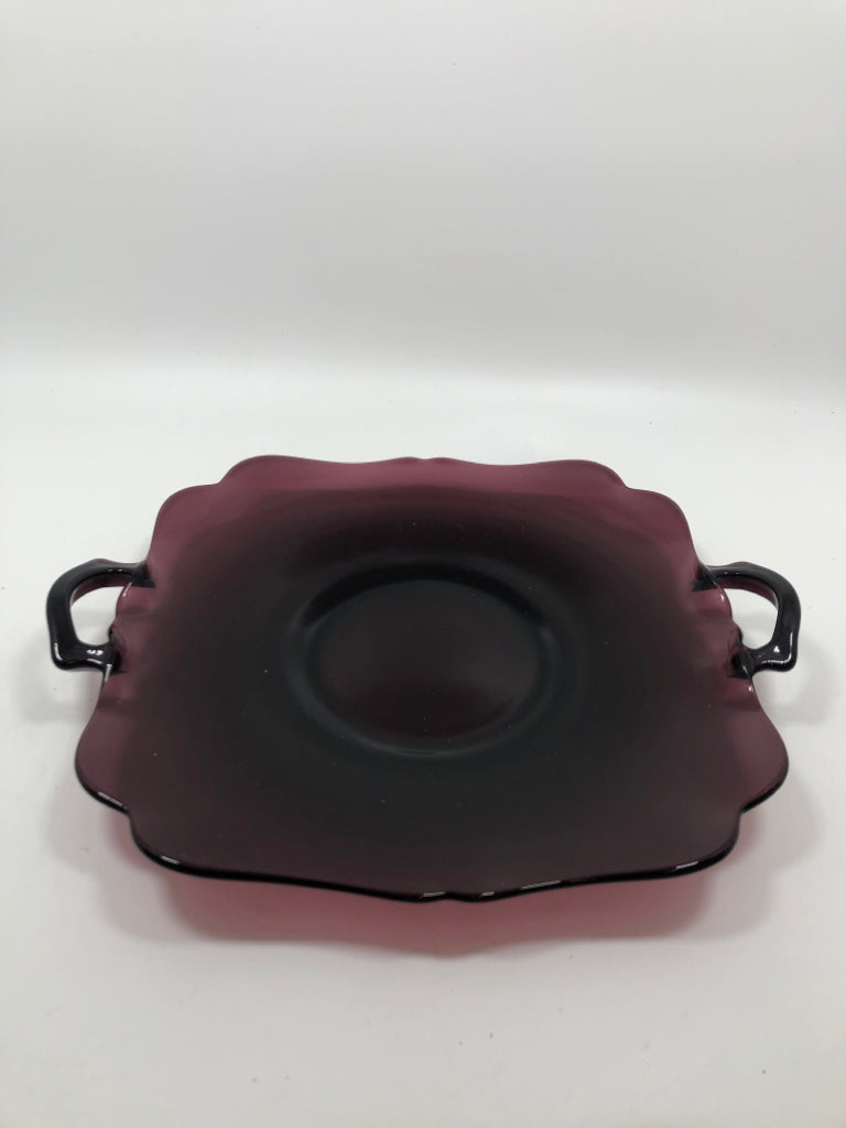 VTG PURPLE GLASS SERVING PLATTER W/HANDLES.