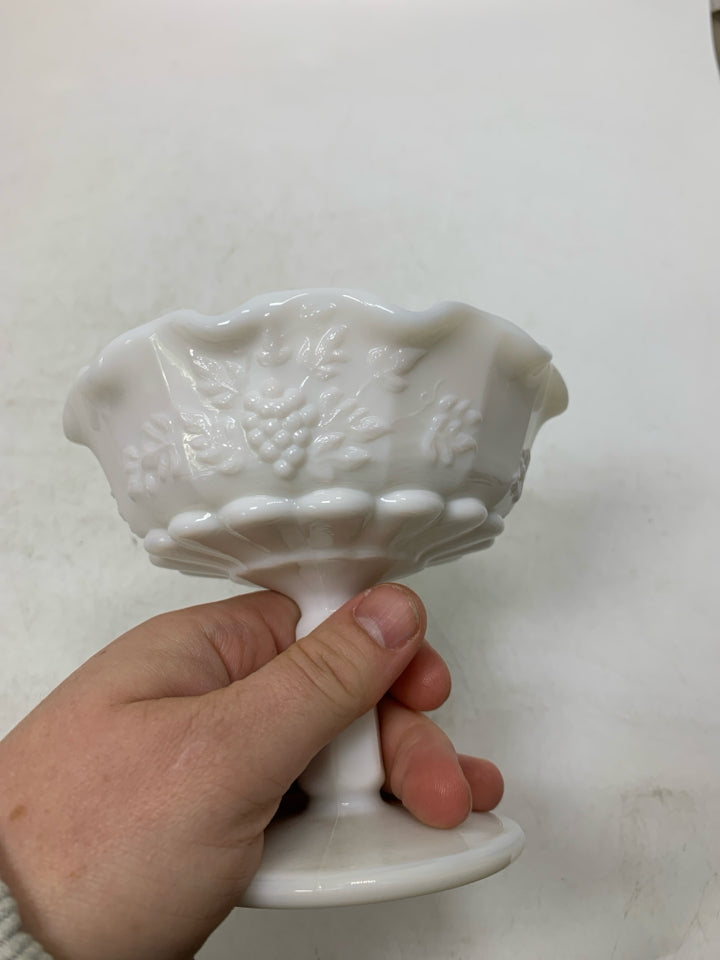 SMALL PEDESTAL BOWL EMBOSSED GRAPES RUFFLED EDGE.