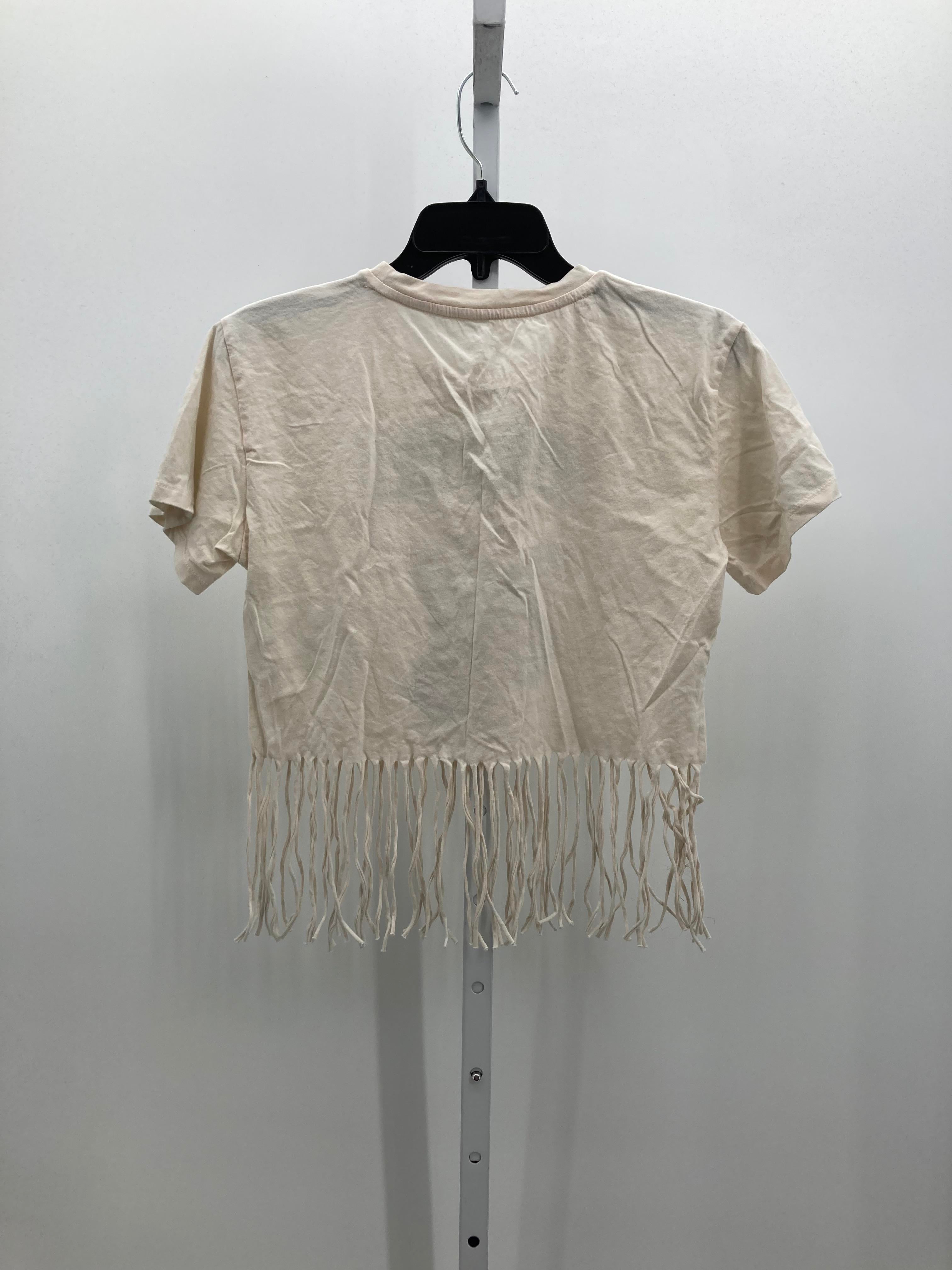 Size Medium Juniors Short Sleeve Shirt