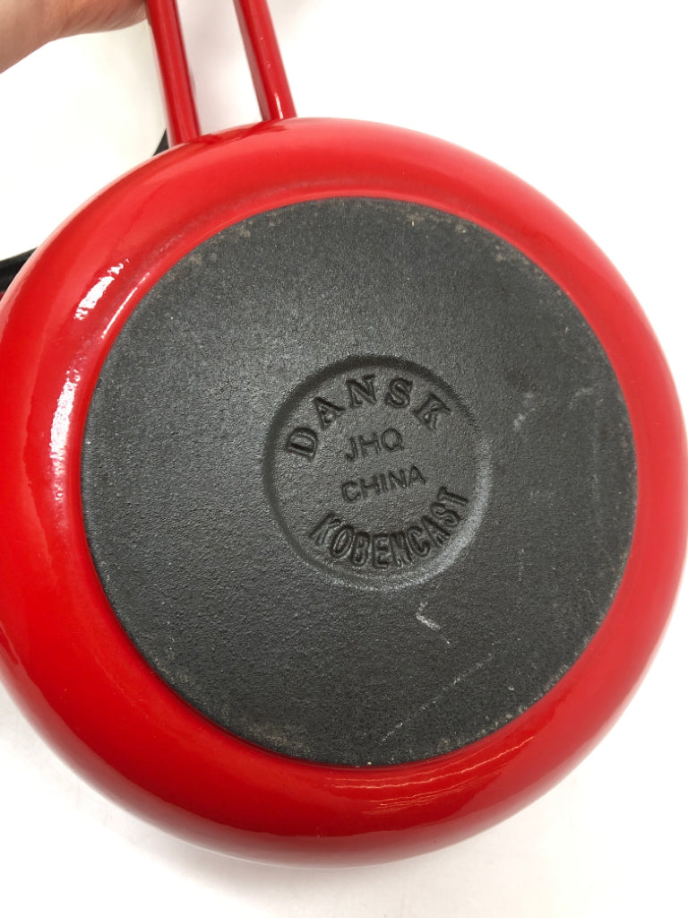 KOBENCAST 2PC CAST IRON SAUCEPAN W/LID.