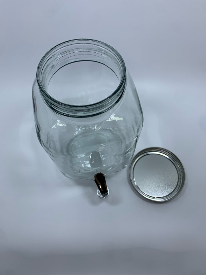 GLASS DRINK DISPENSER W/METAL LID.