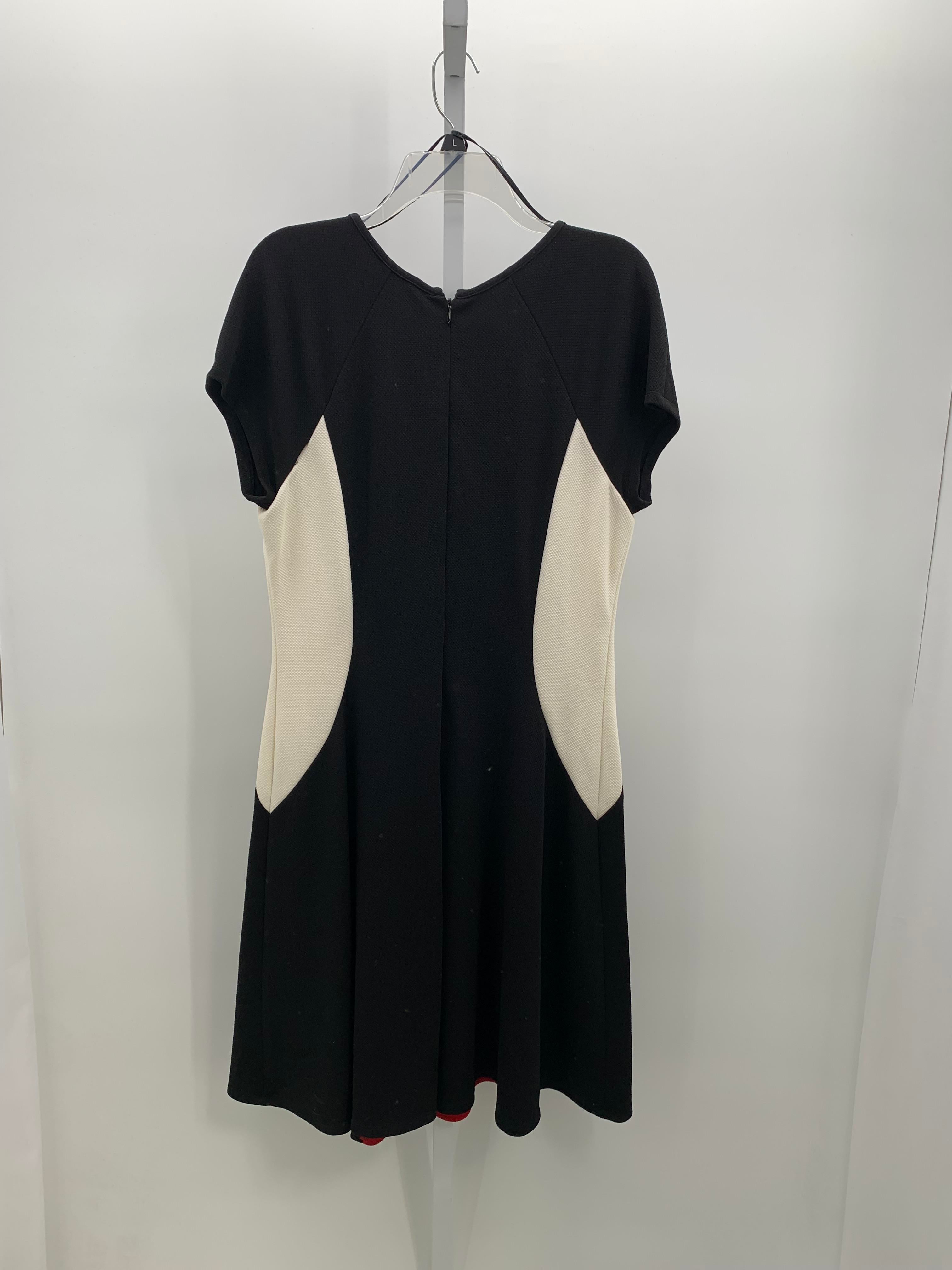 Size 16 Misses Short Sleeve Dress