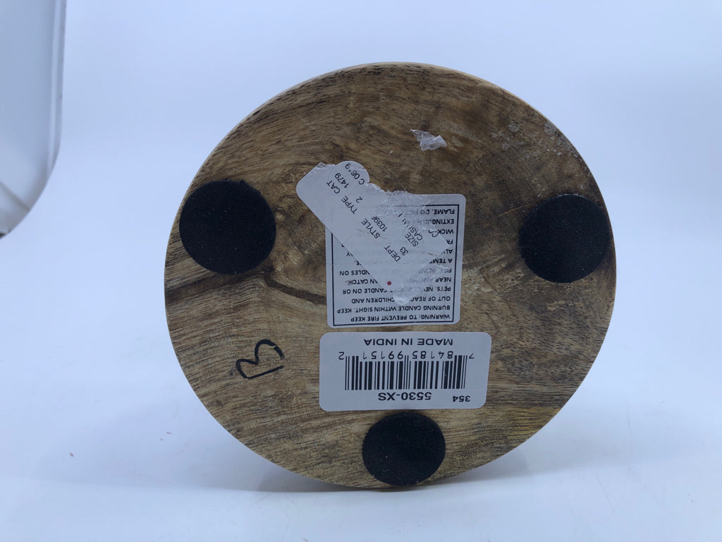 WOOD PILLAR CANDLE HOLDER WHITE WASHED.
