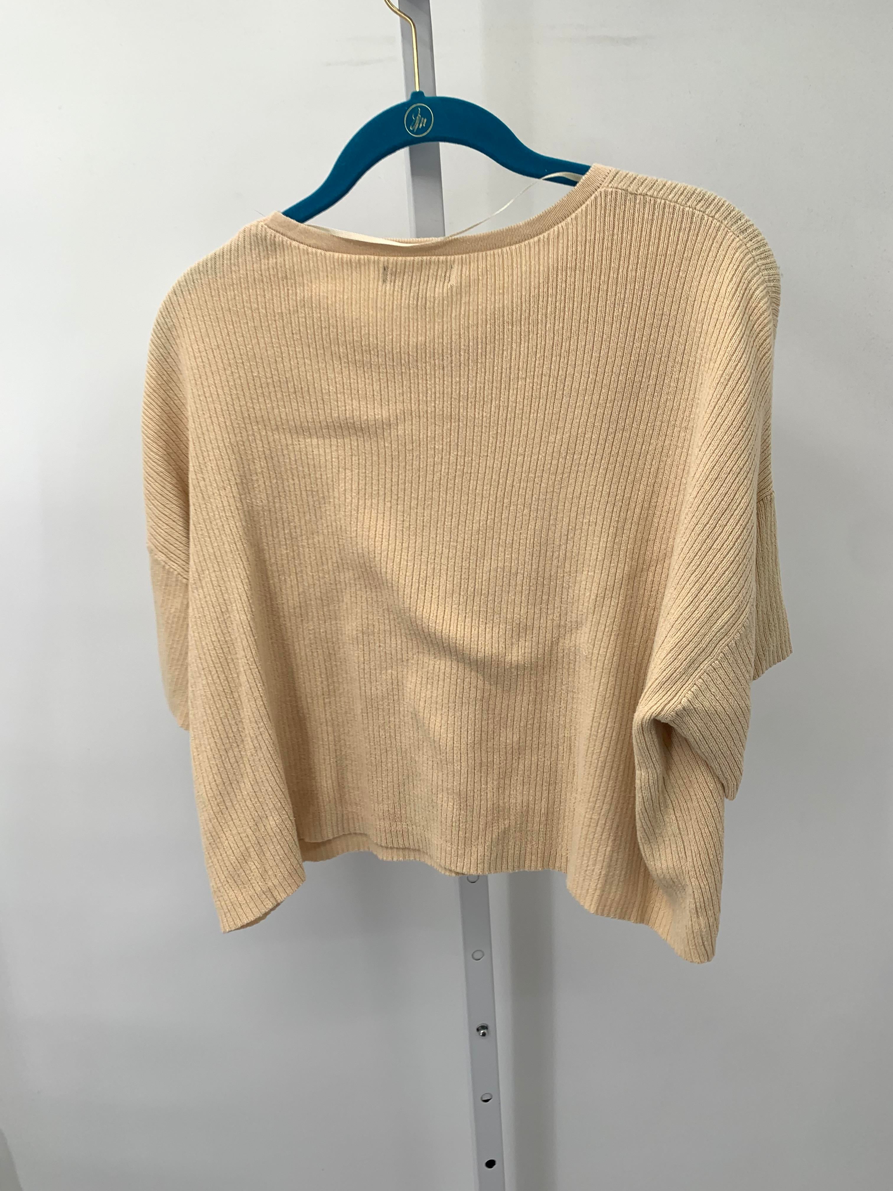 Kendall & Kylie Size Medium Juniors Short Sleeve Sweater