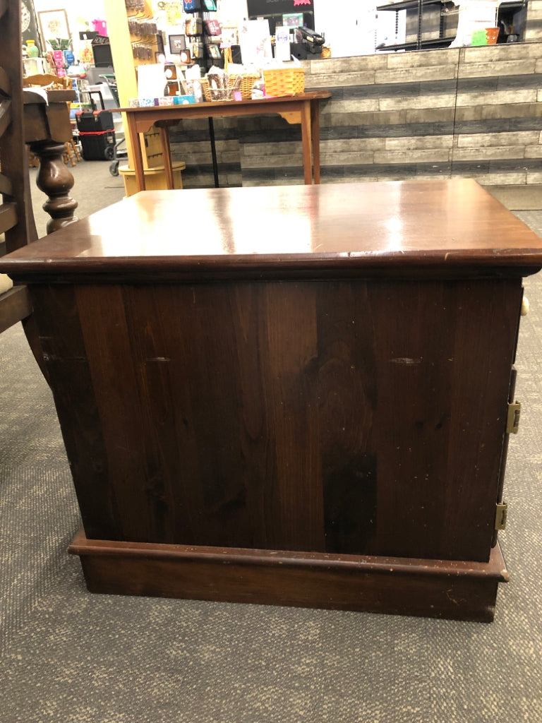 DARK WOOD SIDE TABLE WITH DRAWER/DOOR AND SHELVES.