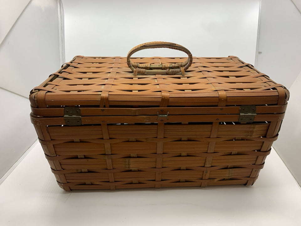 RED WICKER BASKET W/LOCKABLE LID.
