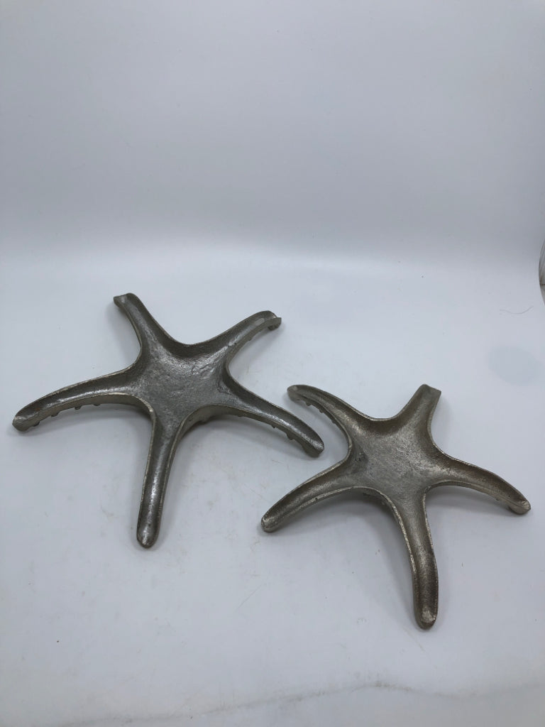 2 METAL STARFISH DECOR.