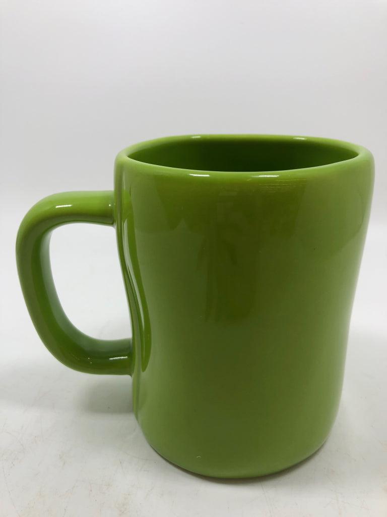 RAE DUNN GREEN "BOO" MUG.