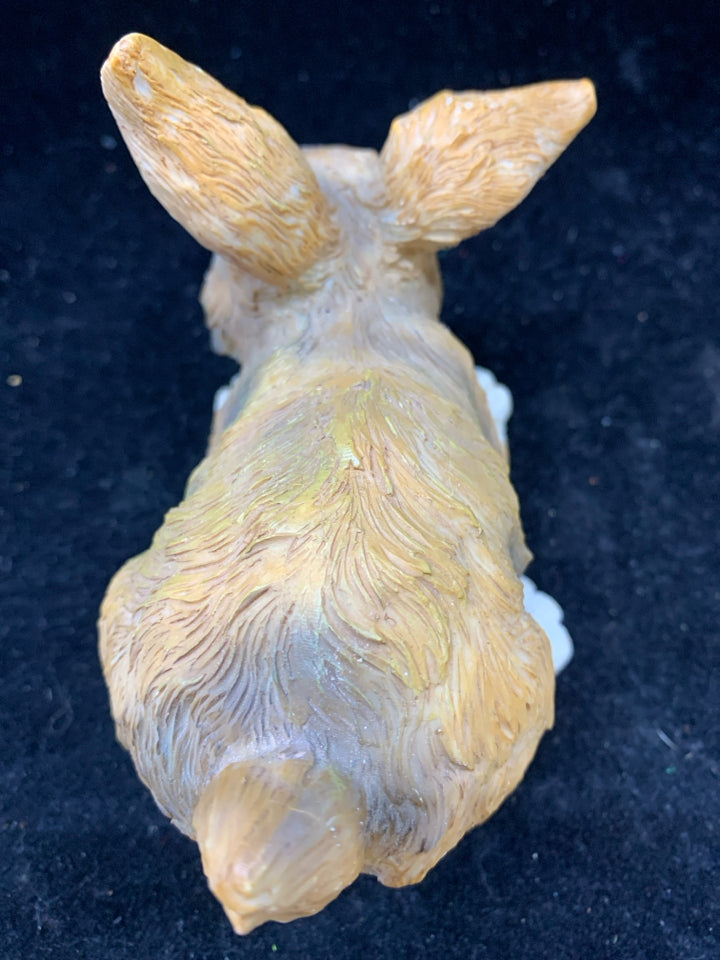 CERAMIC BROWN/WHITE BUNNY.