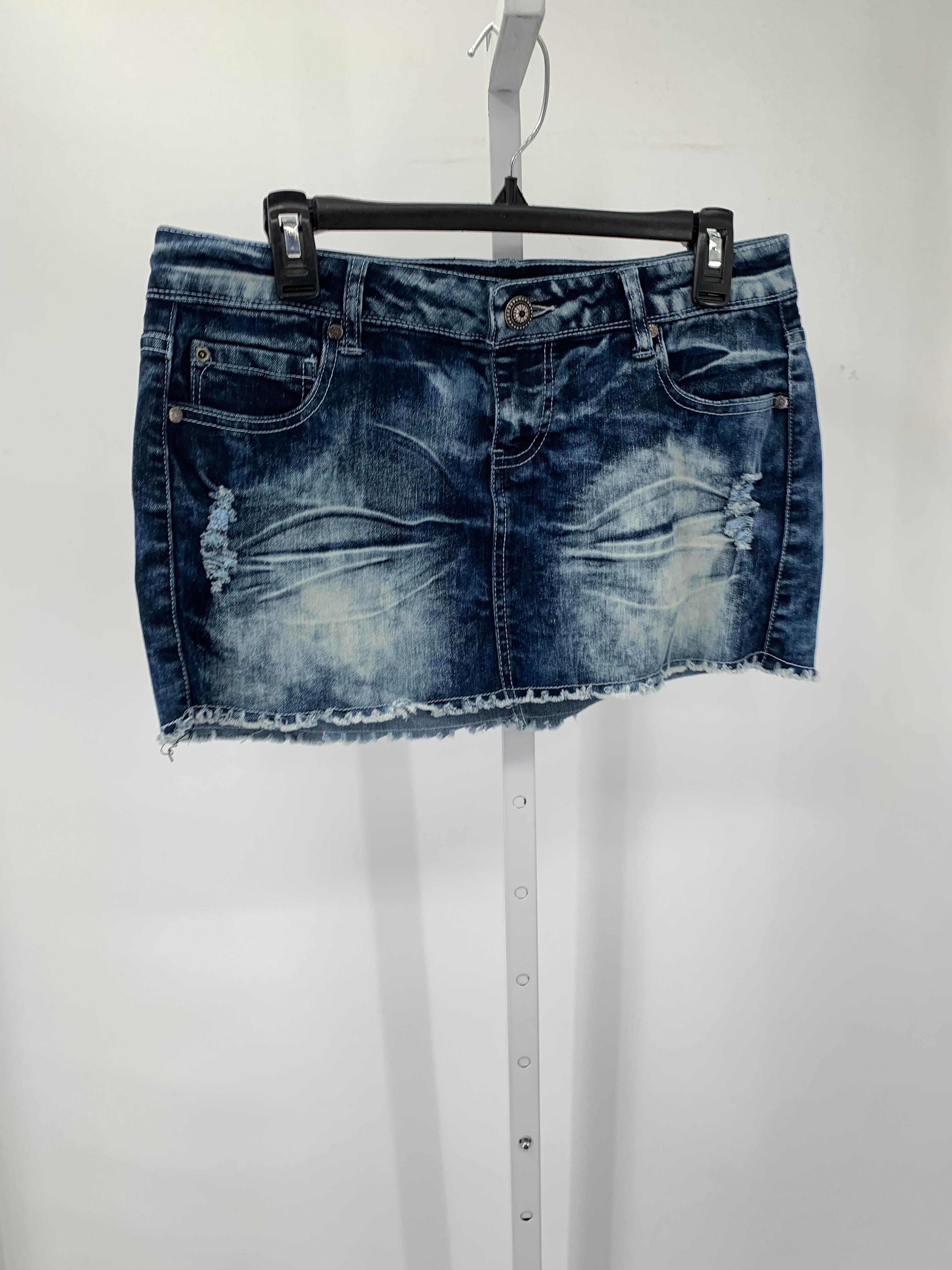 Celebrity Pink Size 9 Juniors Skirt