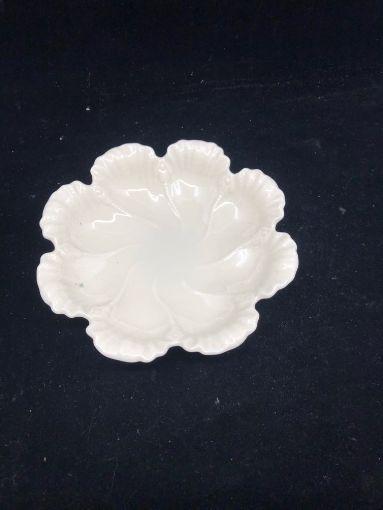 LENOX SHELL-LIKE PATTERN SMALL BOWL.