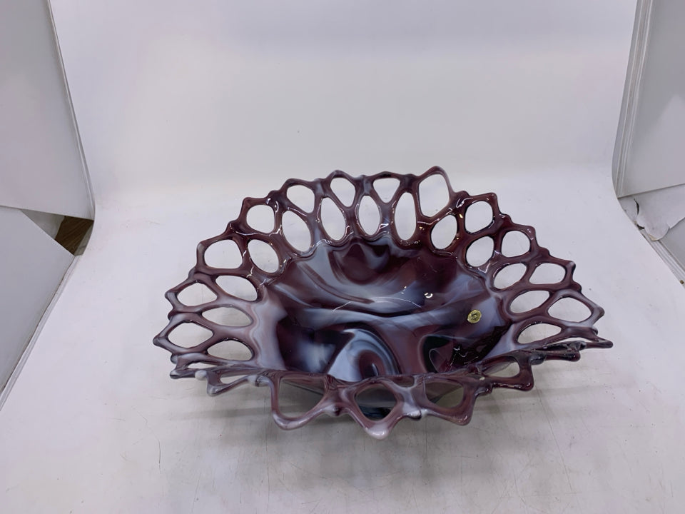 PURPLE WHITE SLAG LACE ROLLED EDGE CENTERPIECE.