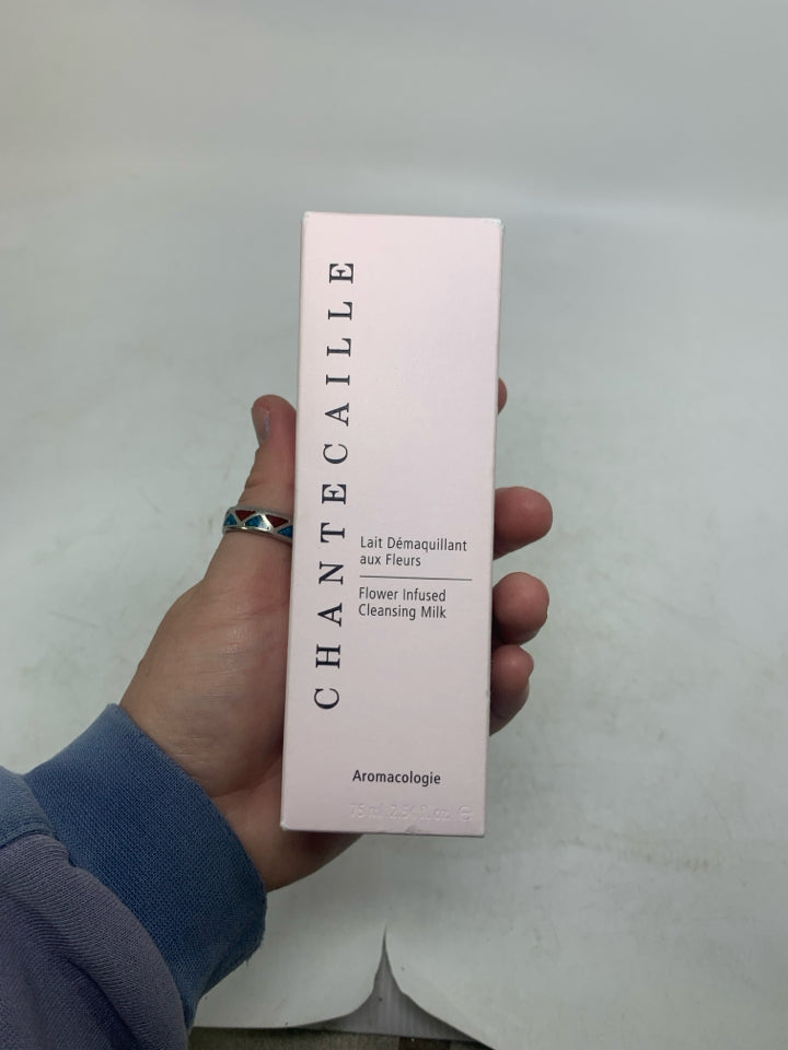 NIB Chantecaille Flower Infused Cleansing Milk 2.54 oz