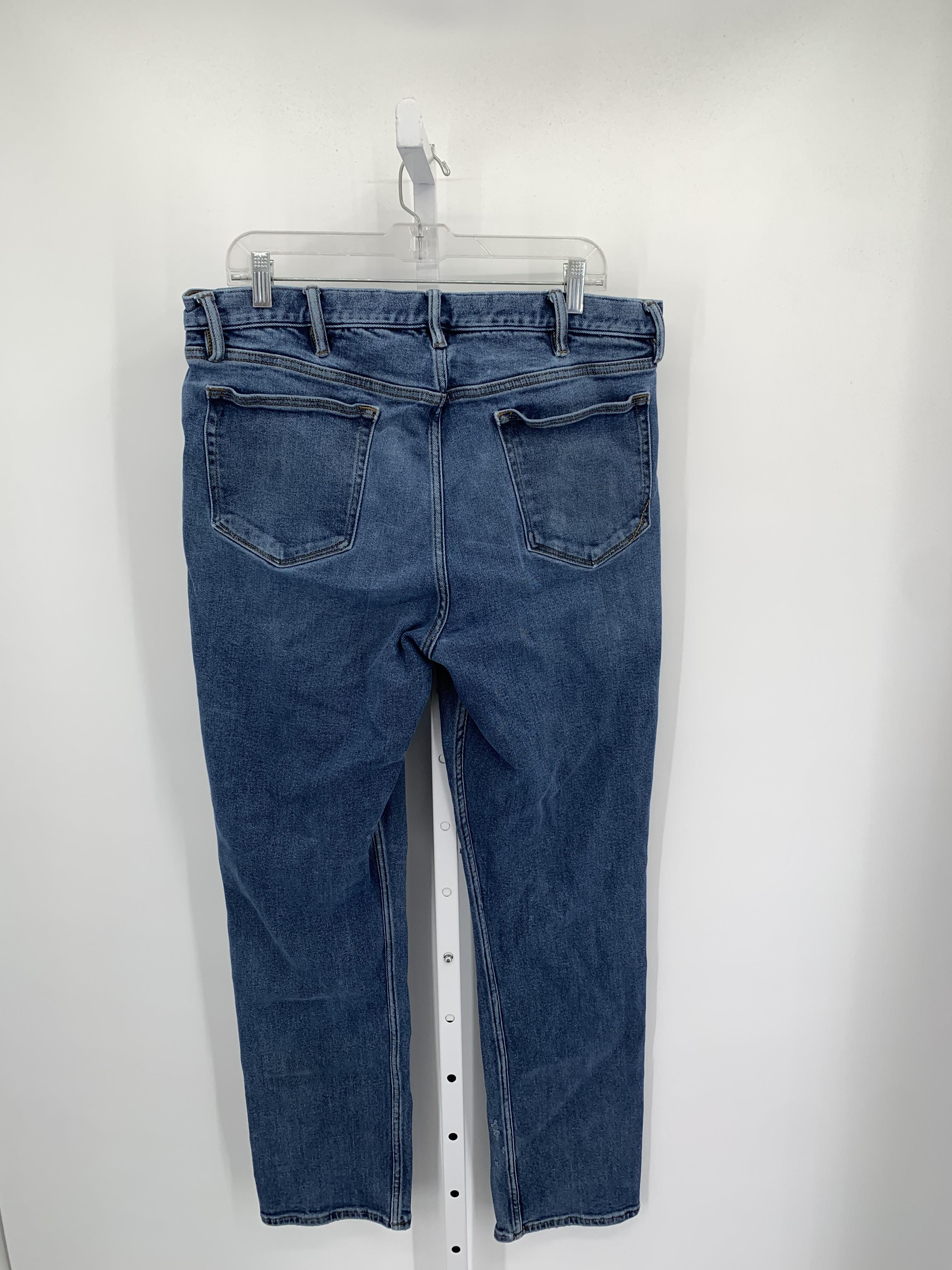 REGULAR FIT JEANS