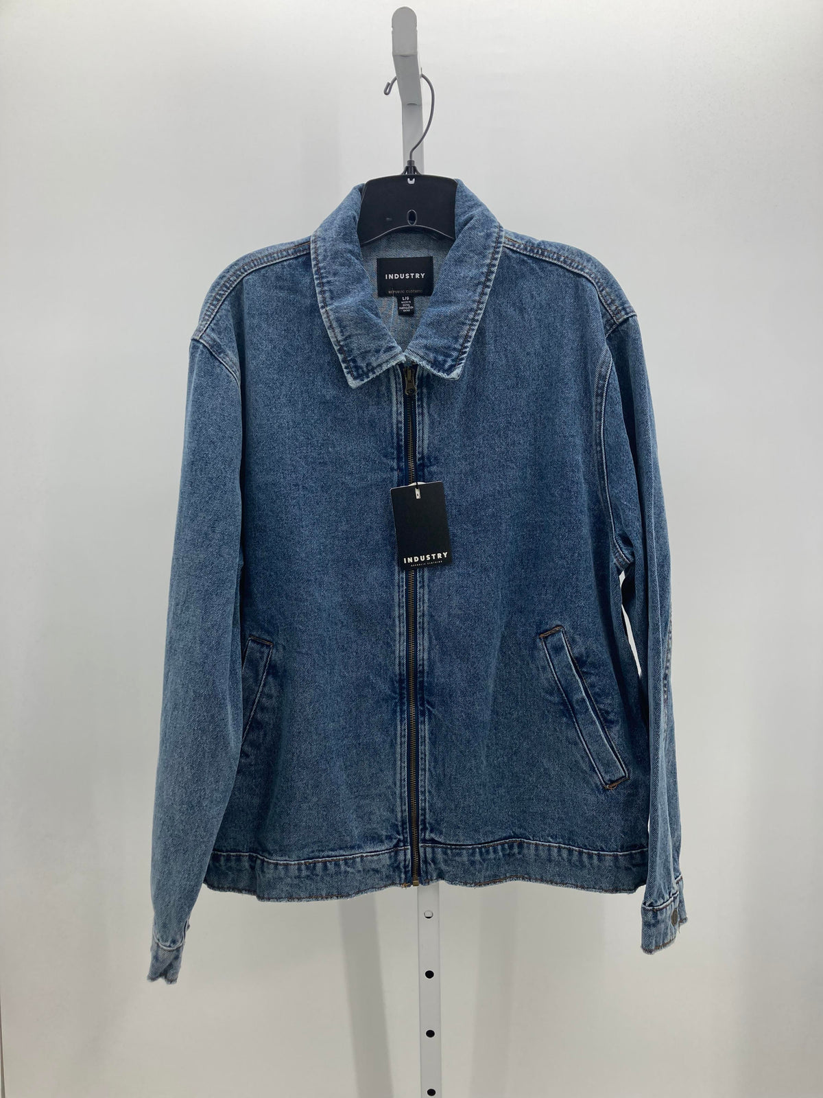 NEW ZIP UP DENIM.