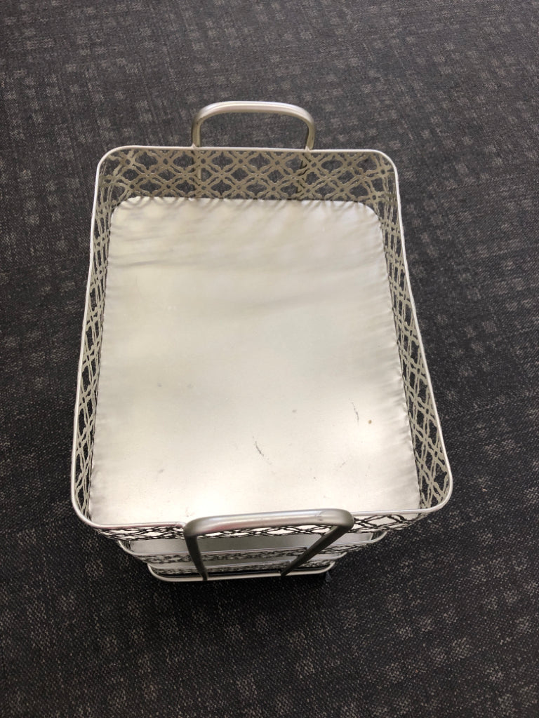 GOLD METAL 3 TIER STORAGE CART ON WHEELS.