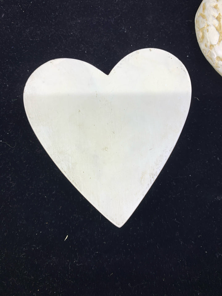 WHITE TRINKET BOX HEART SHAPE W ANGLE WINGS LID.