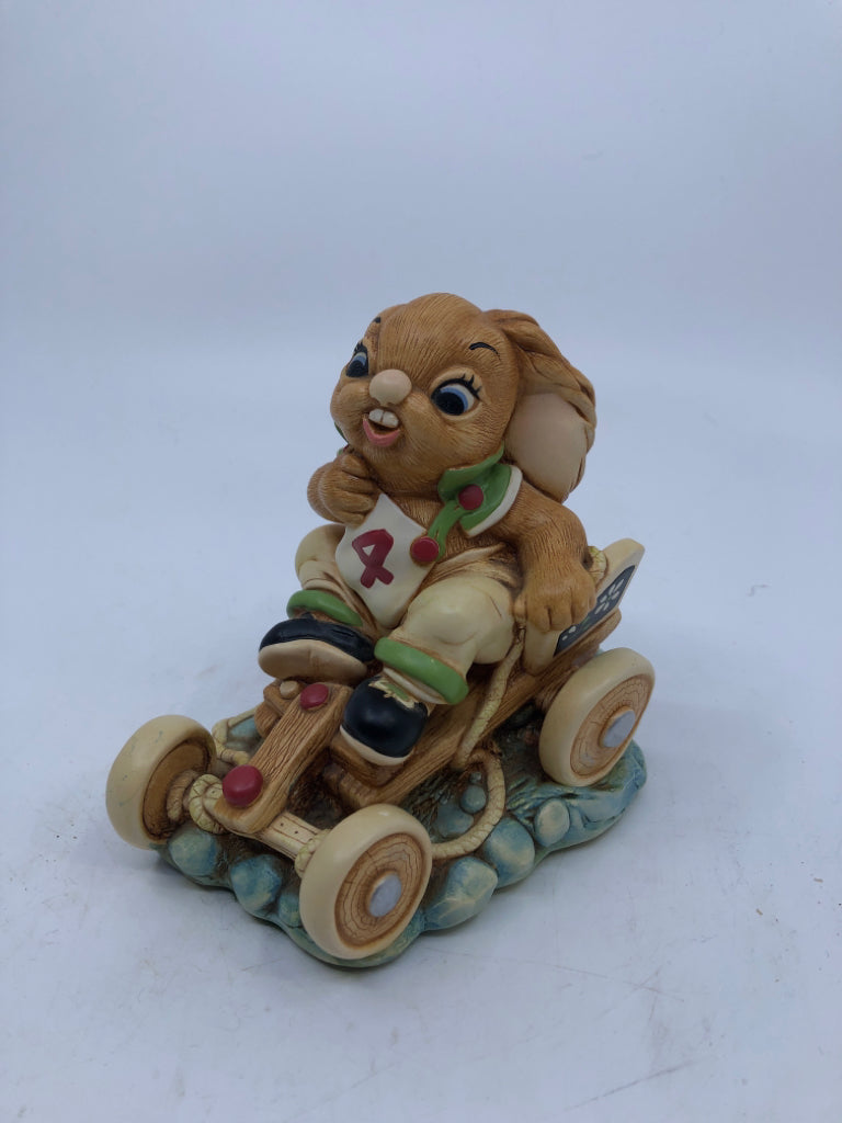 VTG PENDELFIN BUNNY HUMPHREY IN WHEELBARROW RACE CAR.