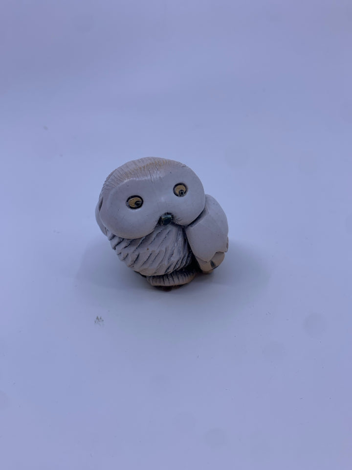 VTG RINCONADA CARVED CLAY SNOW OWL.