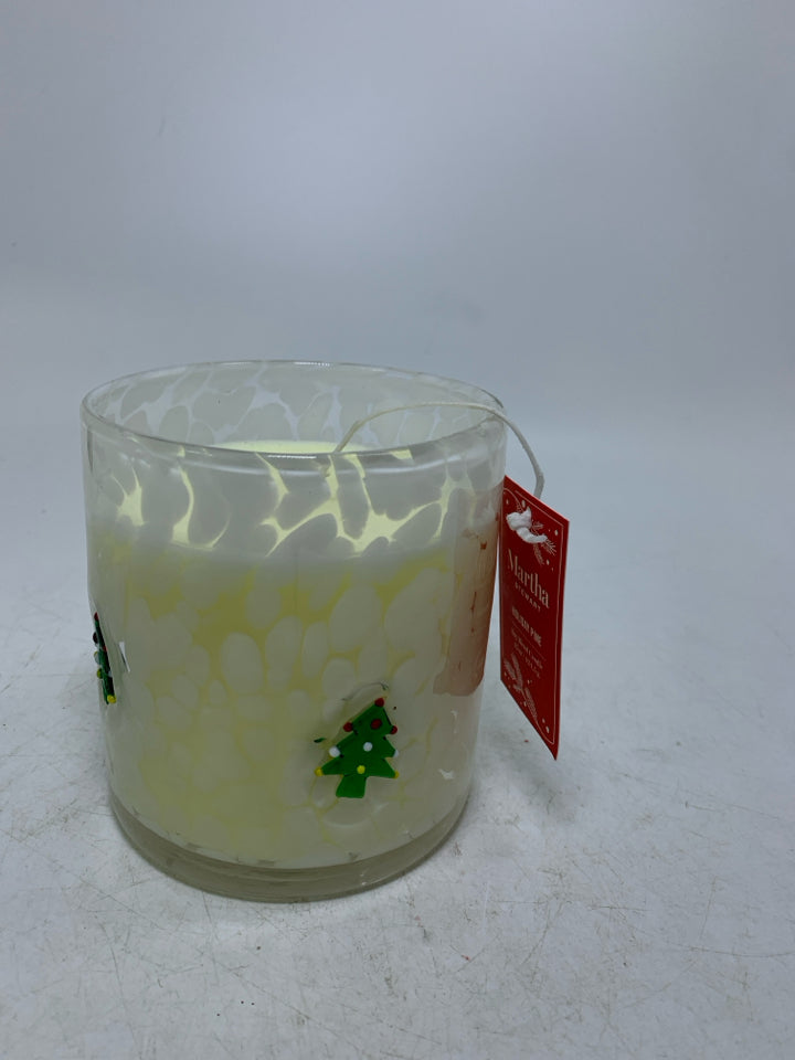 NEW MARTHA STEWART HOLIDAY PINE SOY CANDLE.