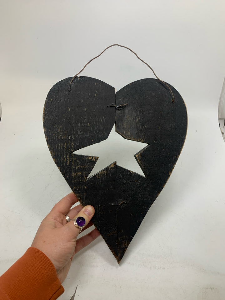 HEART SHAPE W/ STAR CUTOUT WALL HANGING.