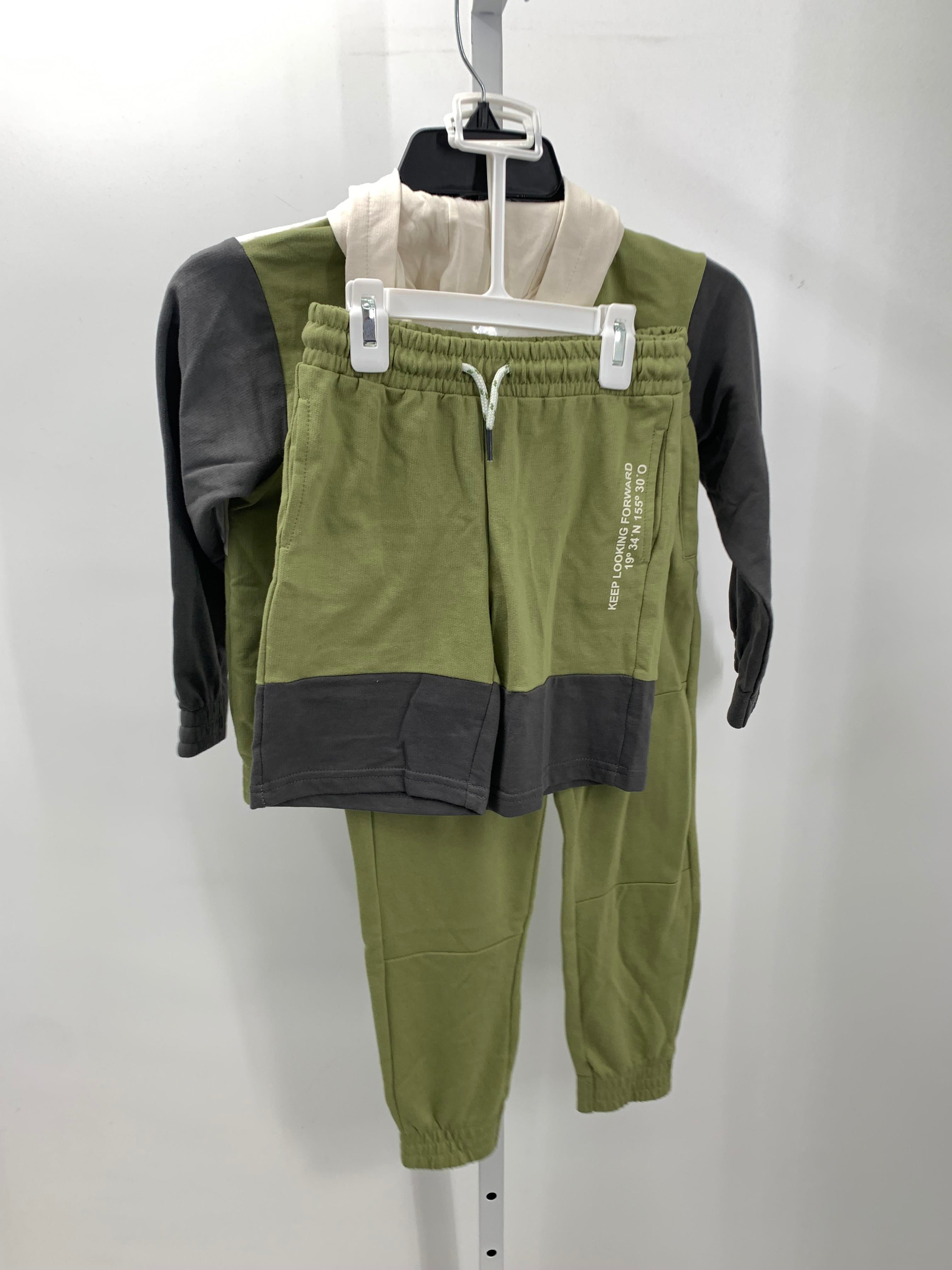 HOODED JACKET PANTS AND SHORTS