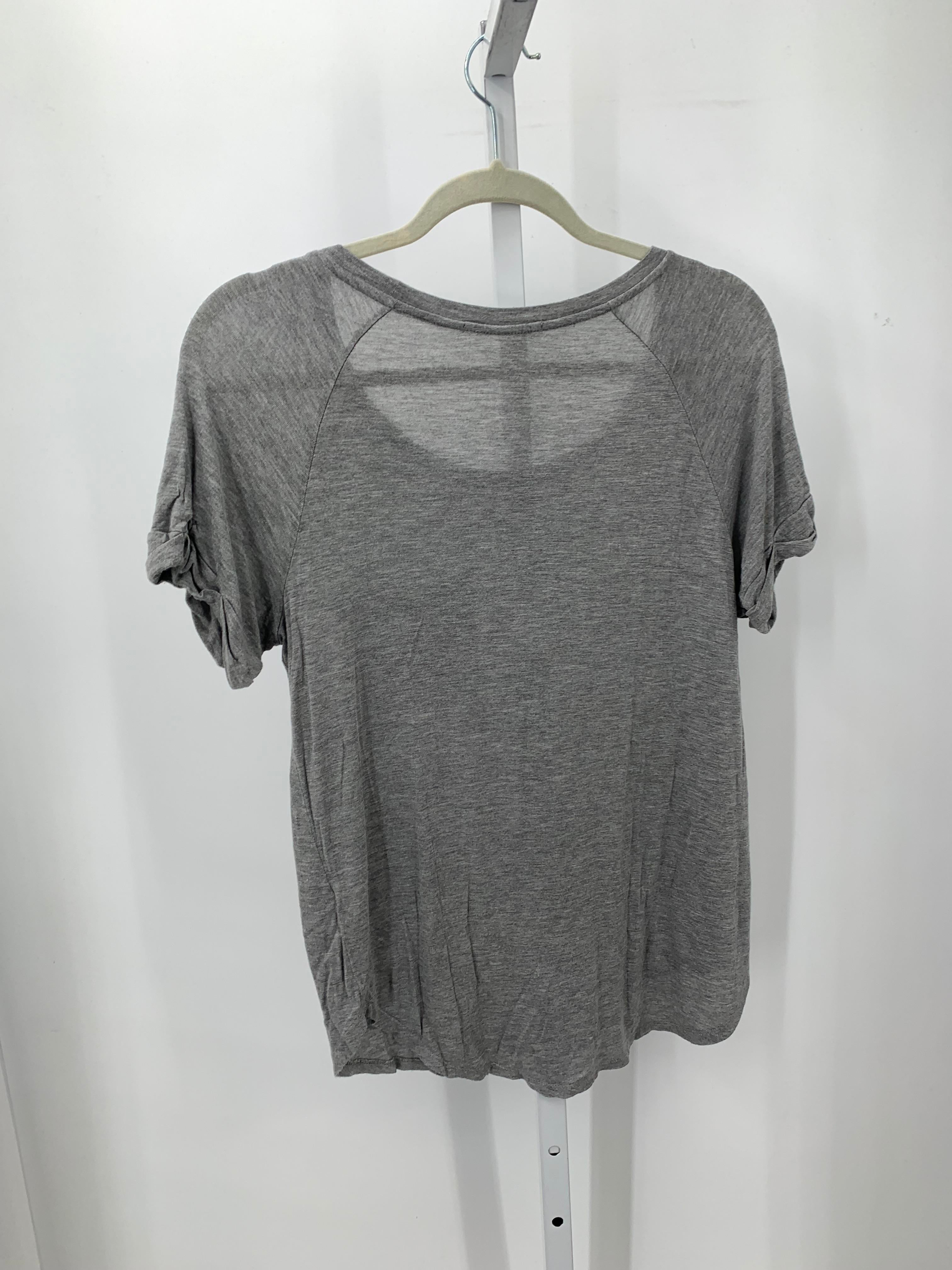 Size Large Juniors Short Sleeve Shirt