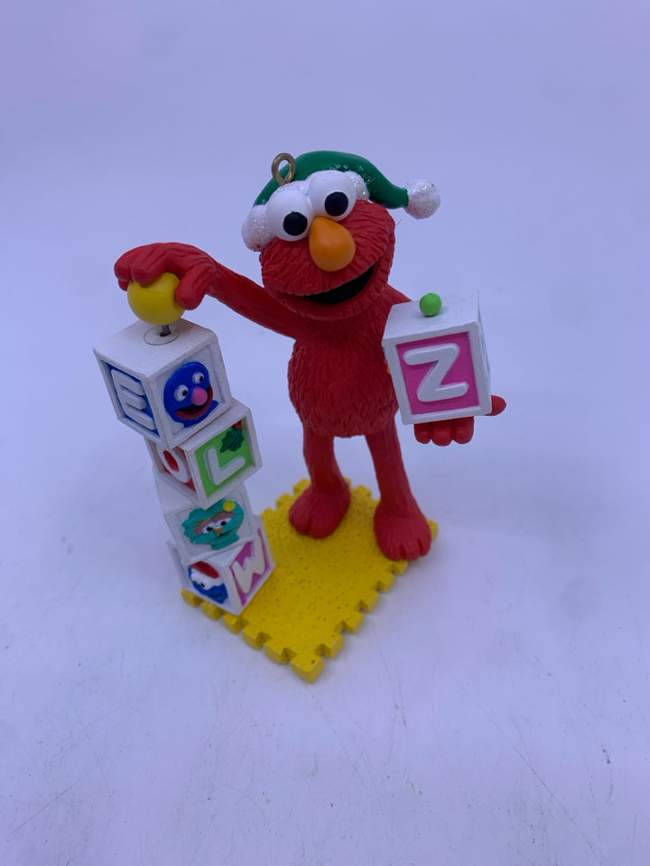 NIB ELMO ORNAMENT.