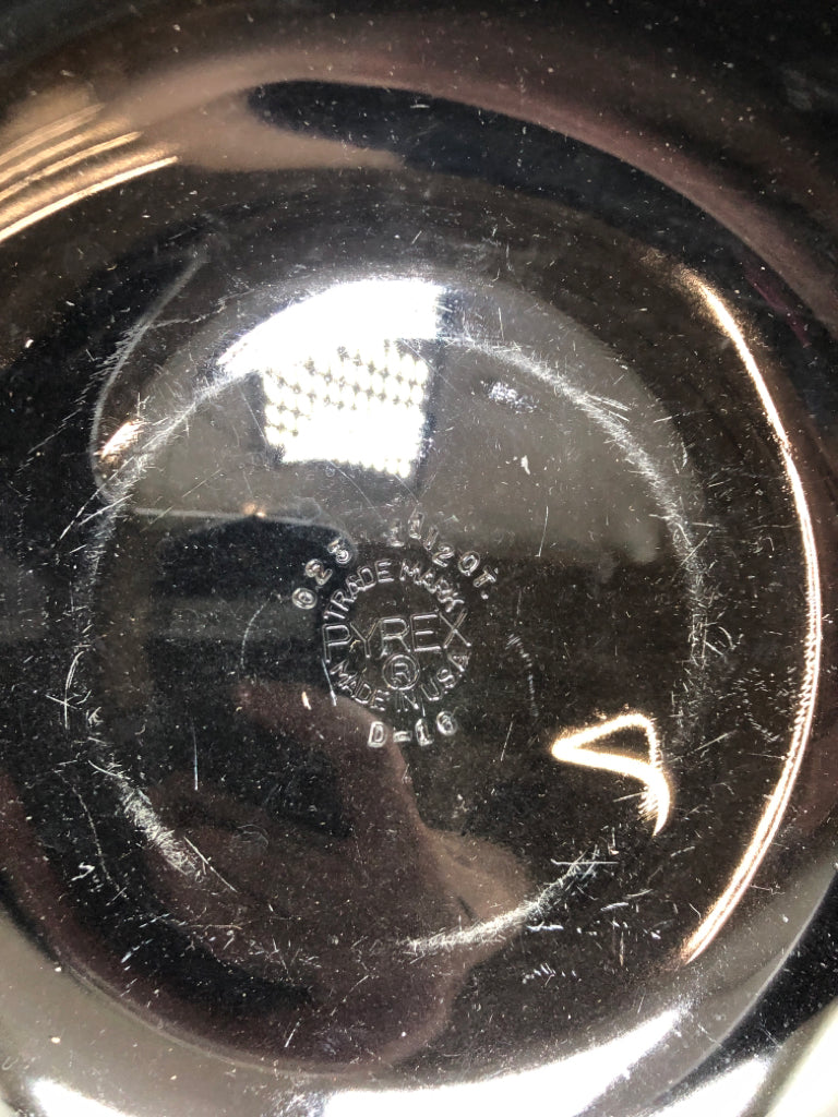 PYREX CLEAR GLASS BOWL.