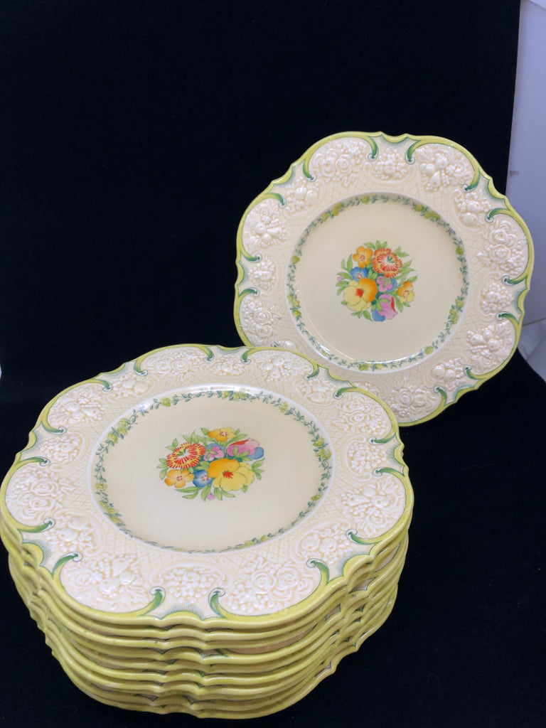 10PC VTG CREAM DINNER PLATES W/ GREEN RIM.