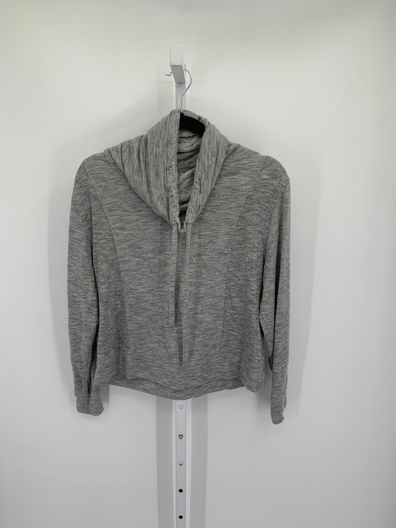 Athleta Size Medium Misses Long Sleeve Shirt