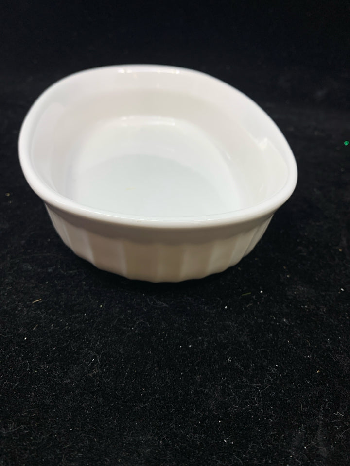 OVAL FRENCH WHITE BAKING DISH-CORNING WARE.