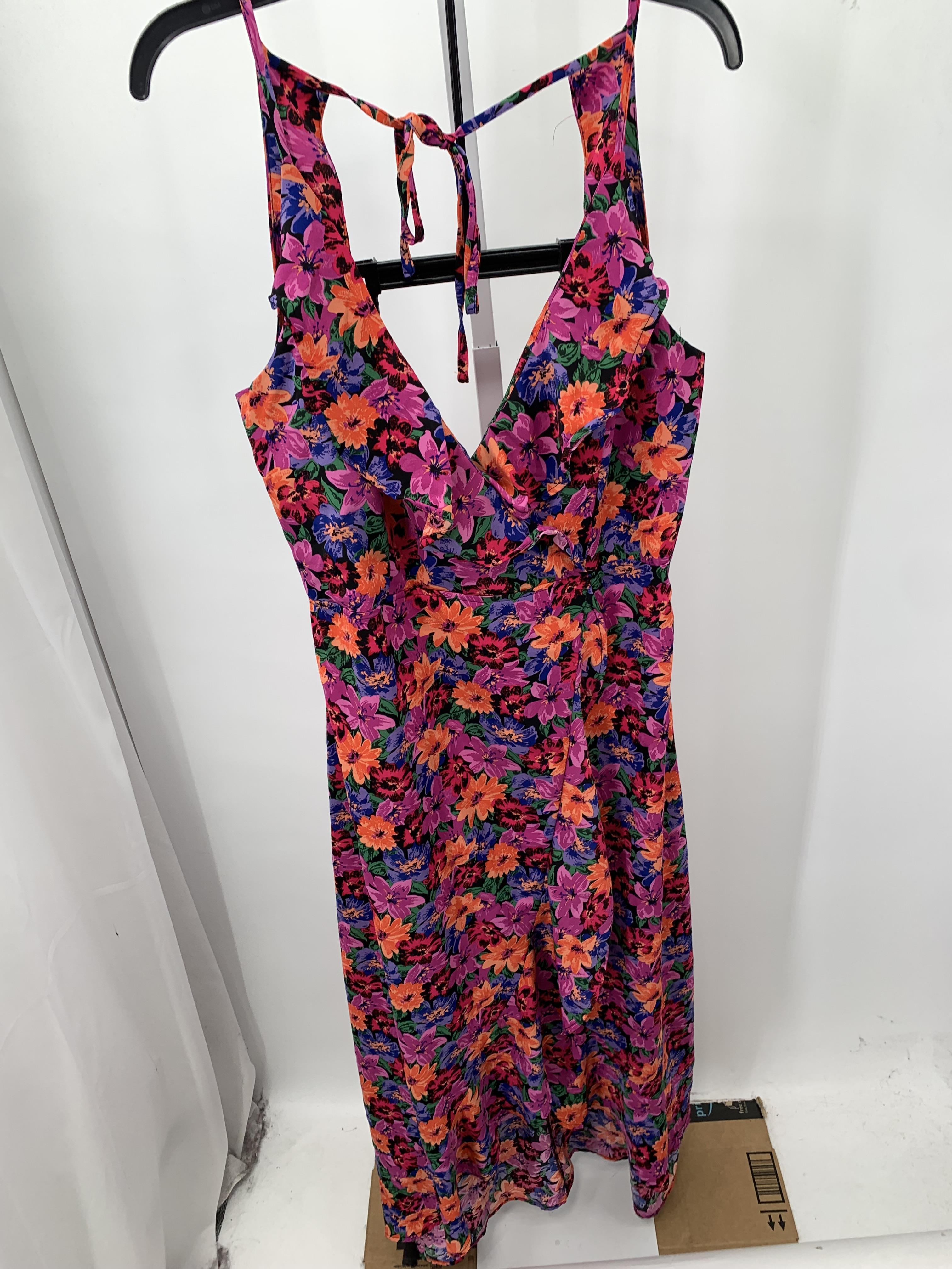 Size Extra Large Misses Sleeveless Dress