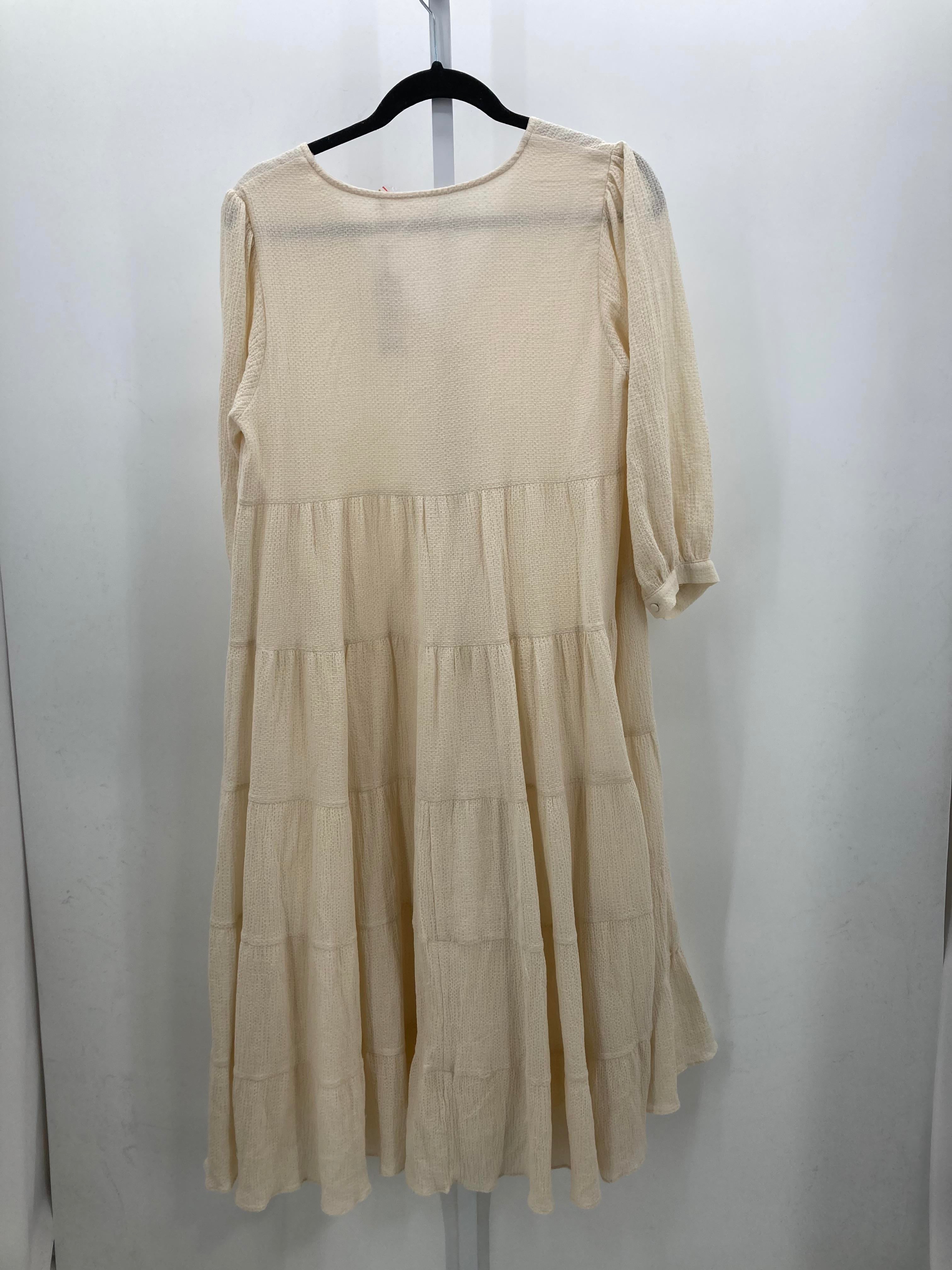 Size Medium Misses 3/4 Sleeve Dress