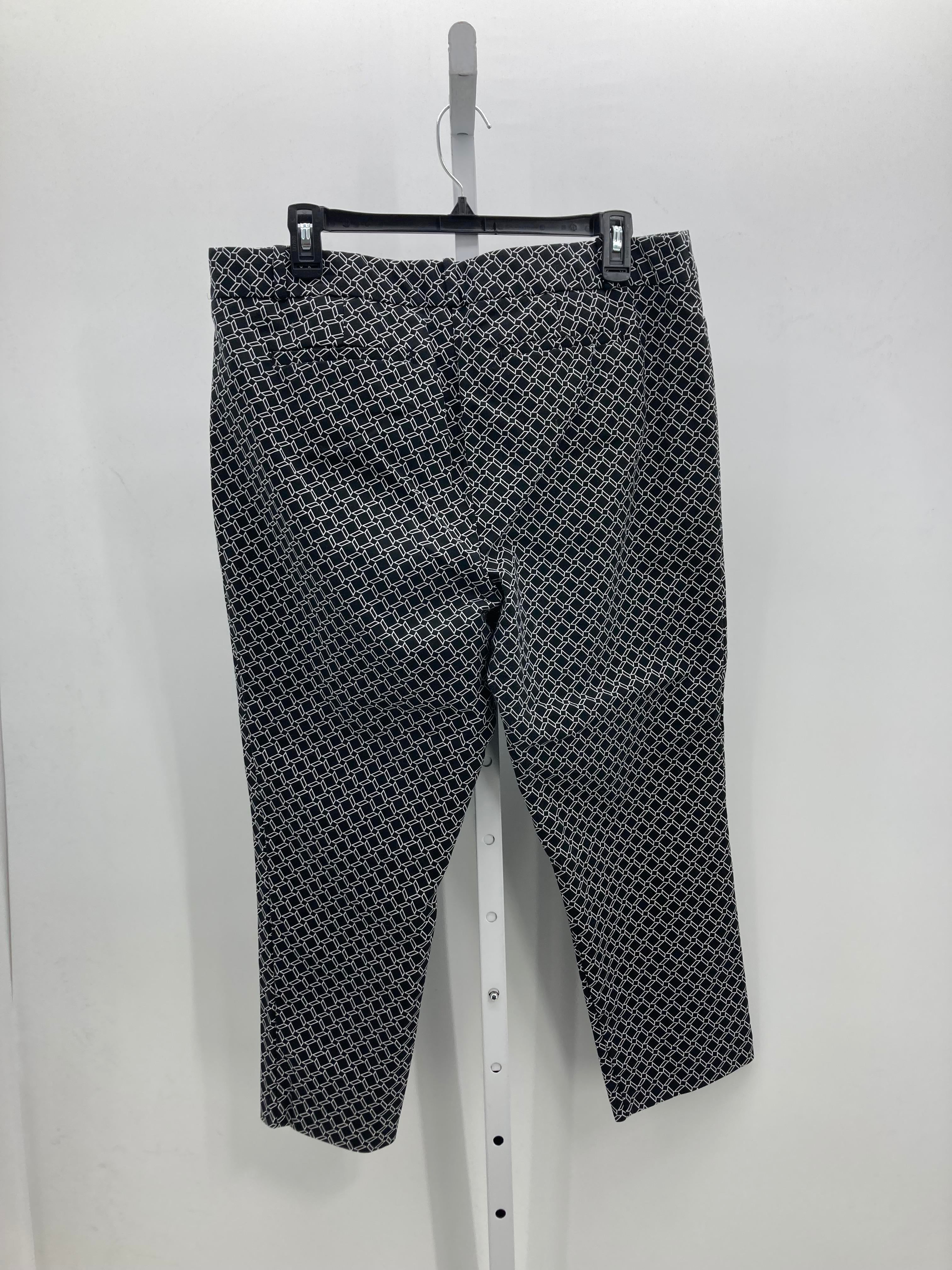Liz Claiborne Size 14 Petite Petite Capri Pants
