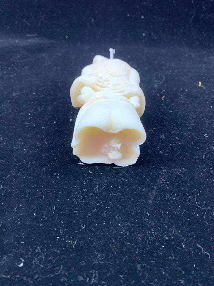 SOY WAX MAN AND WOMAN CANDLE.