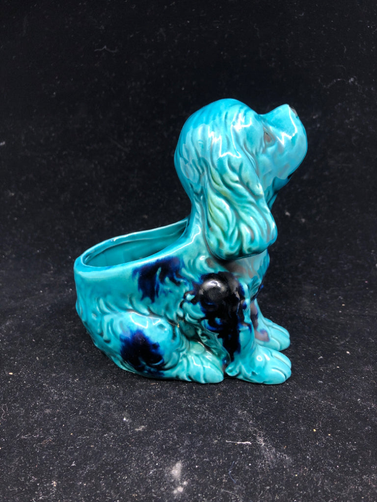 VTG LIGHT BLUE SMALL PLANTER CURLY HAIR DOG.