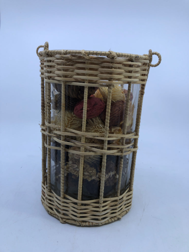 WICKER WRAPPED HURRICANE CANDLE HOLDER W FILLER.