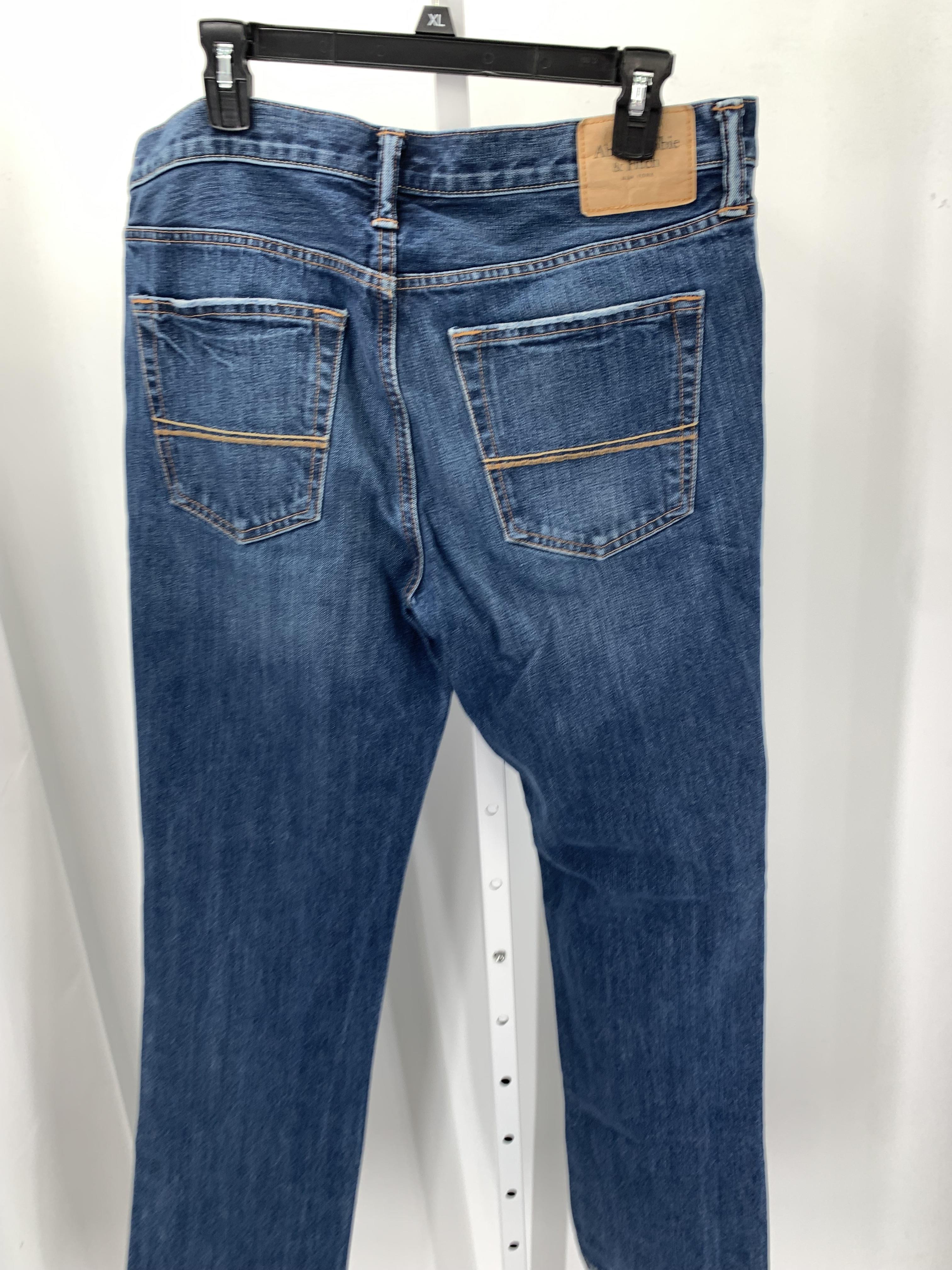 REGULAR FIT JEANS