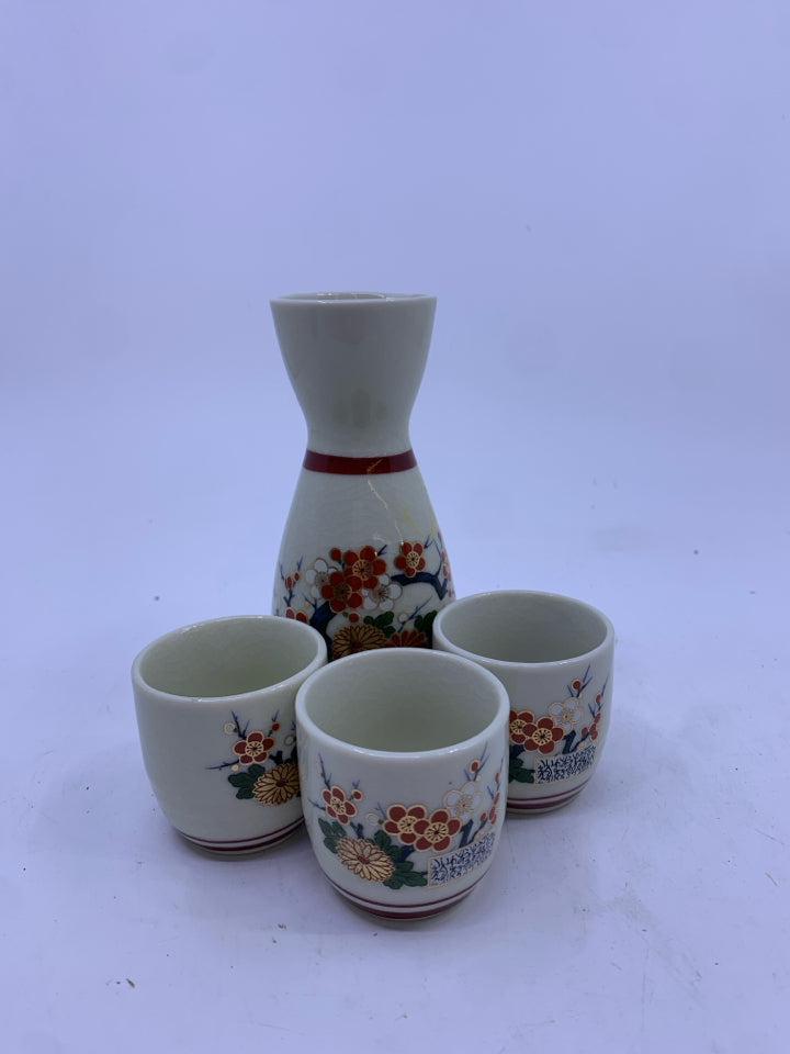 4 PC RED FLORAL SAKE SET.
