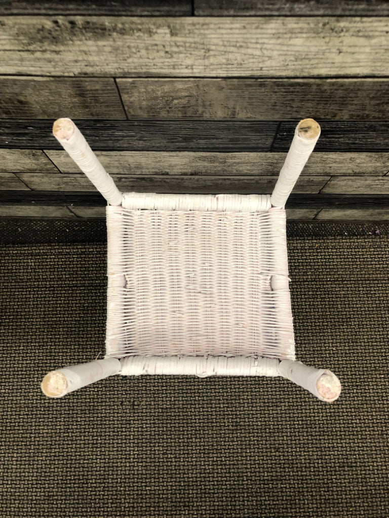 WHITE WICKER END TABLE.