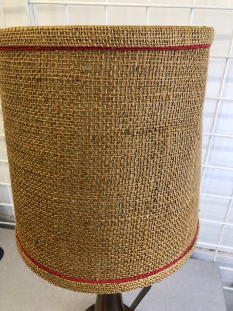 VTG STYLE COPPER LAMP W/BURLAP SHADE & RED STITCHING.