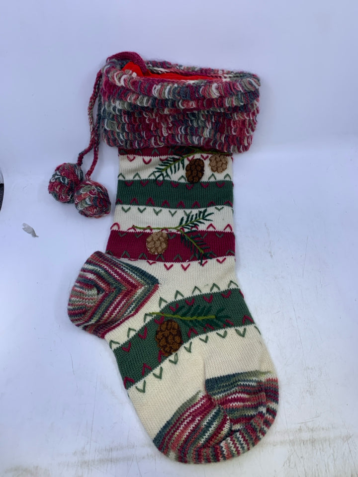 KNIT MAROON/ GREEN STOCKING