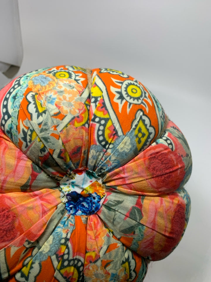 COLORFUL FLORAL DIAM  PLUSH PUMPKIN.